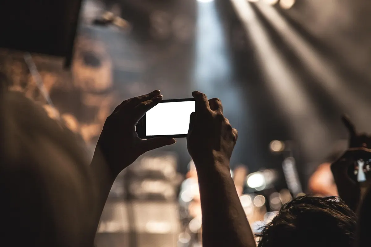 A Beginner's Guide to Phone Photography on Hikes